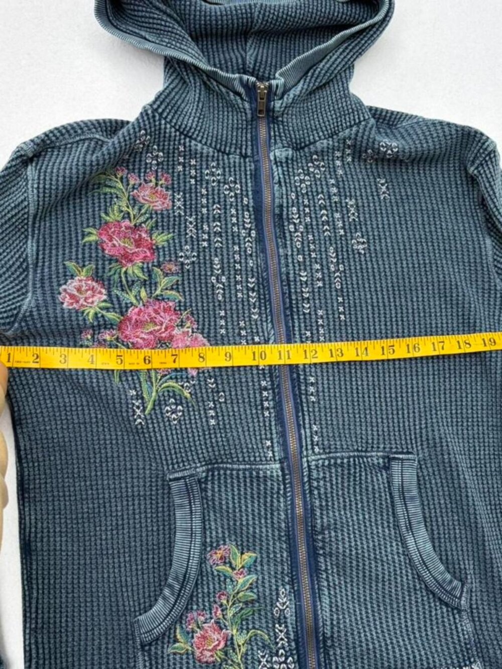 Sundance Jolene Dark Blue Floral Embroidered Waffle Knit Zip-up Sweater Sz M - Picture 6 of 8